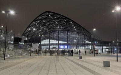 Dworzec Łódź Fabryczna: historia, rozkład jazdy, sklepy i punkty usługowe